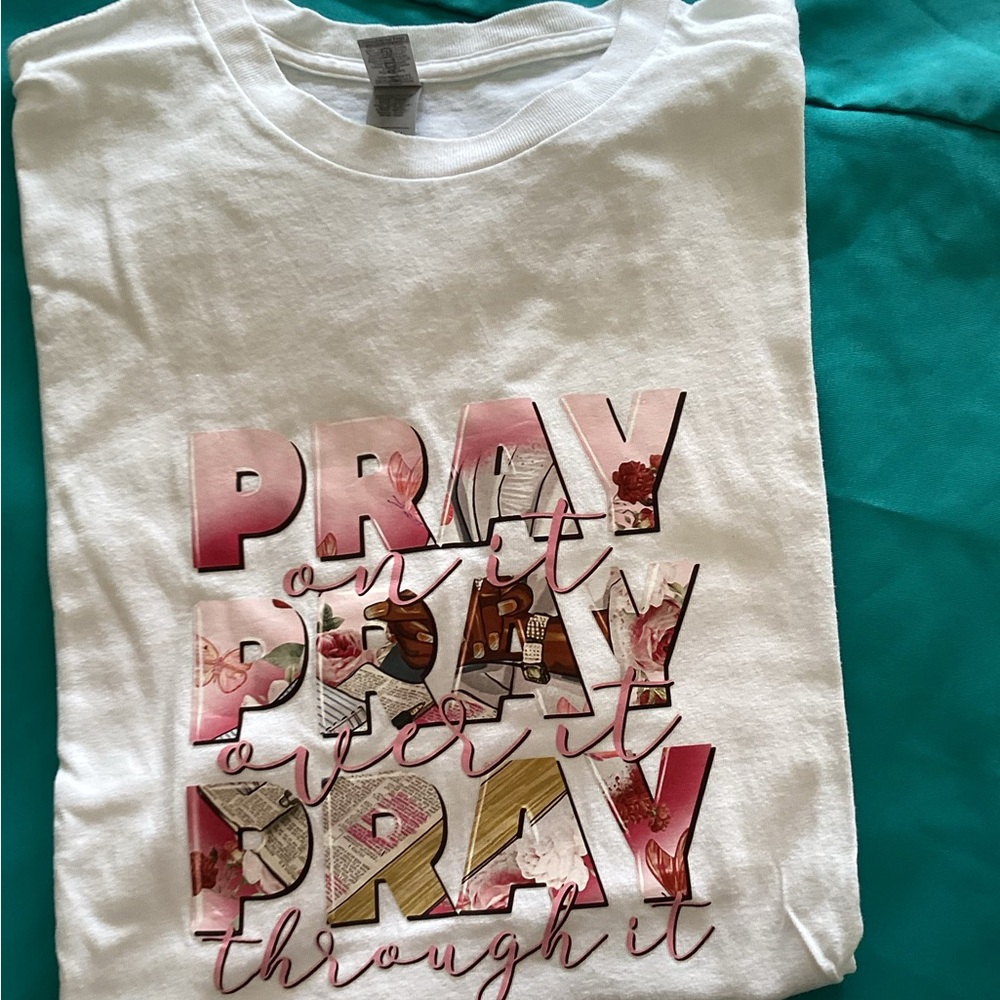 Custom Made Graphic T shirt. Size L   White and Pink